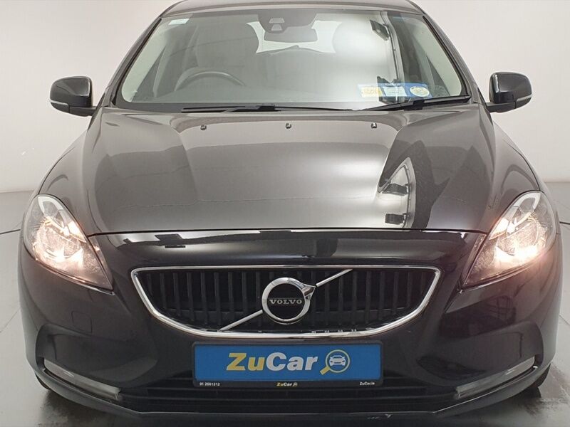 More views of Volvo V40