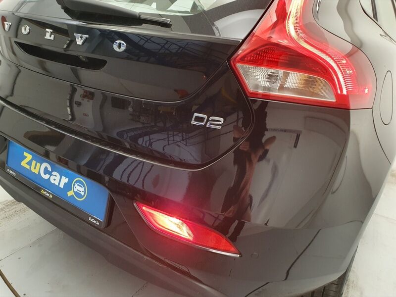 More views of Volvo V40