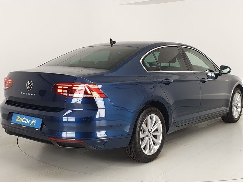 More views of Volkswagen Passat