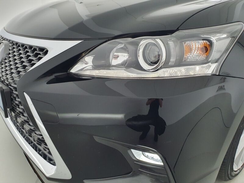 More views of Lexus CT200H