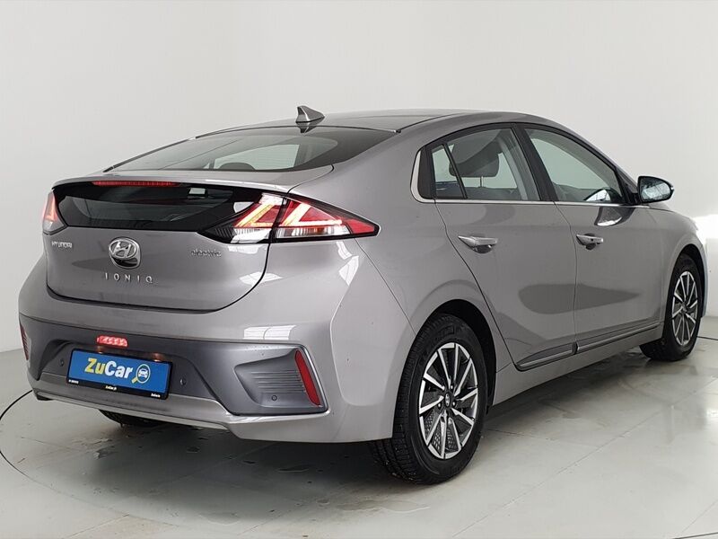 More views of Hyundai Ioniq