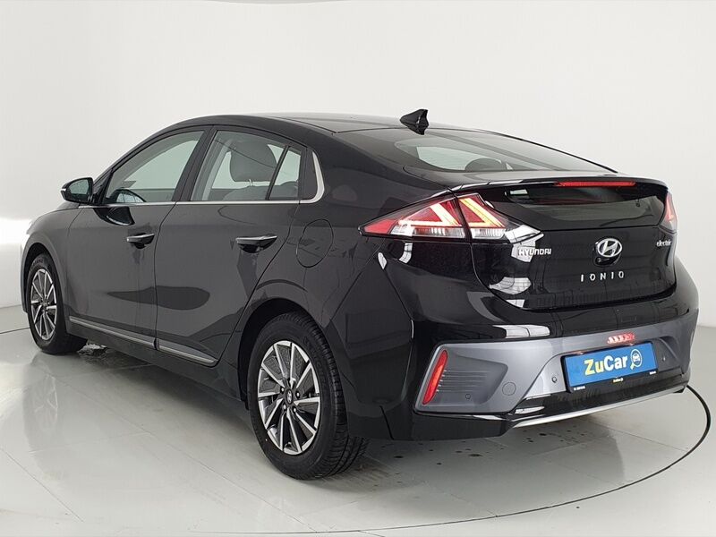 More views of Hyundai Ioniq