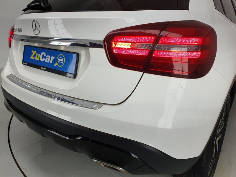 More views of Mercedes-Benz GLA-Class