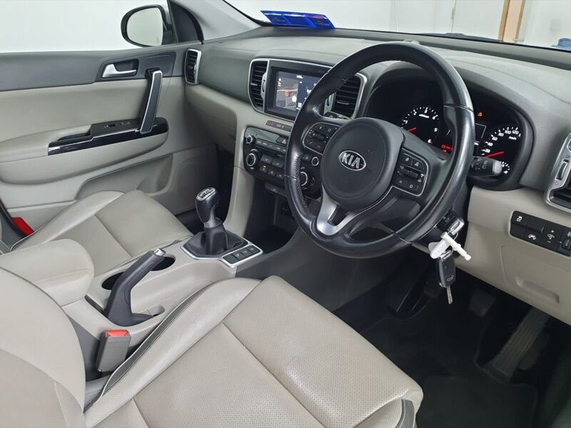 More views of Kia Sportage