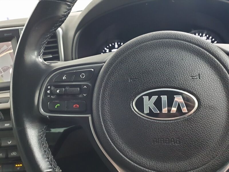 More views of Kia Sportage