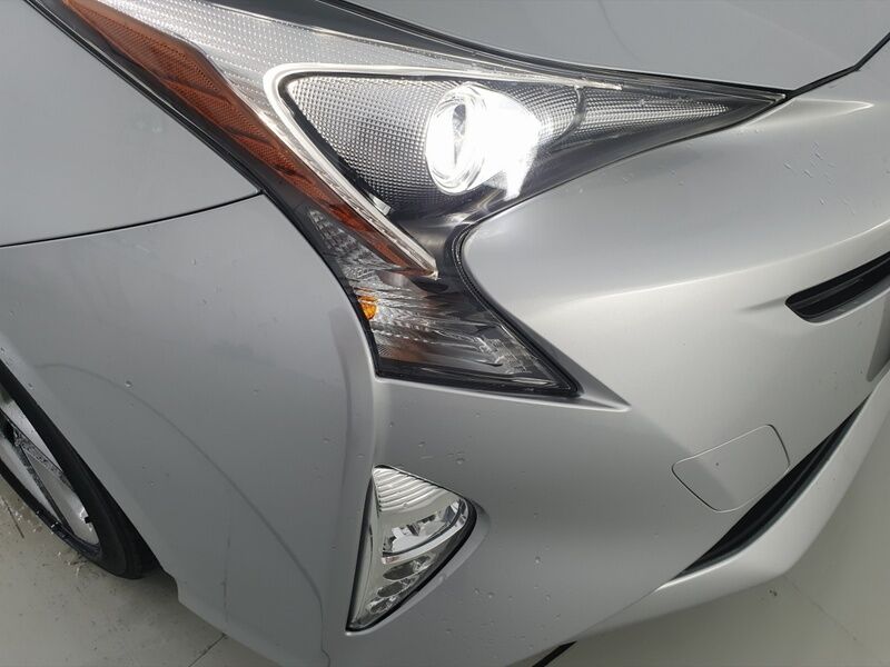 More views of Toyota Prius