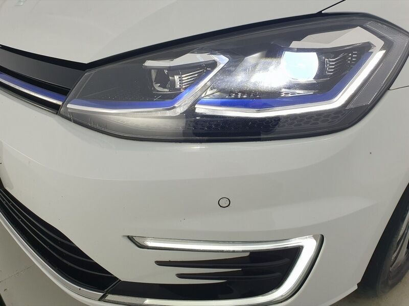 More views of Volkswagen e-Golf