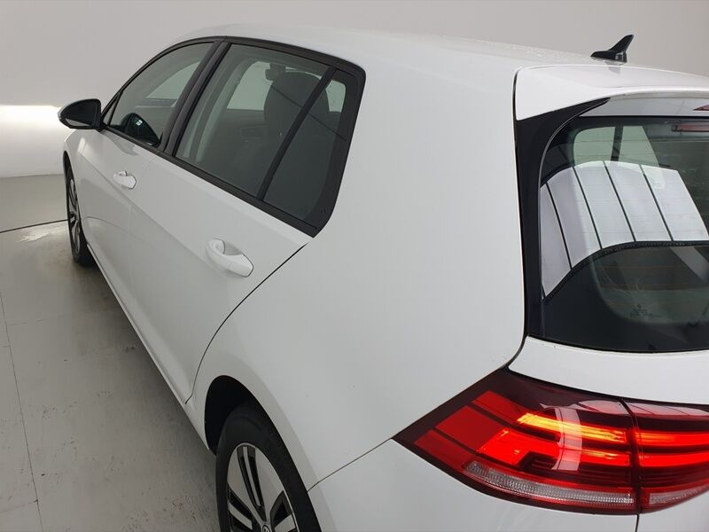 More views of Volkswagen e-Golf