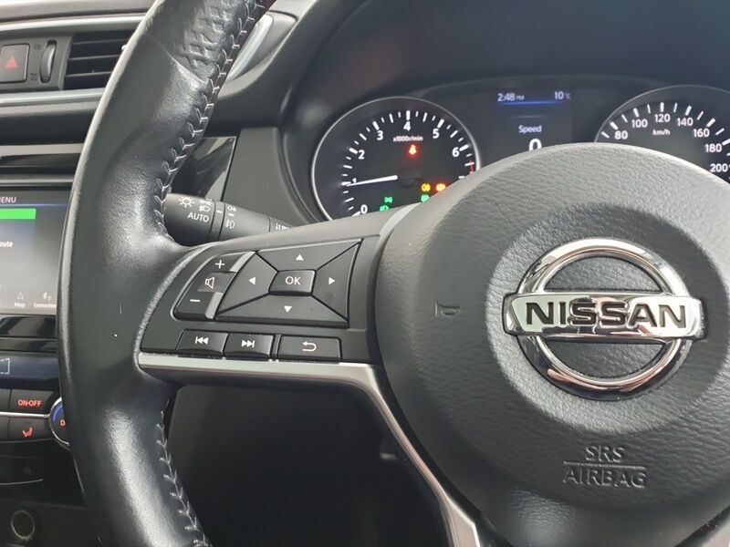 More views of Nissan QASHQAI