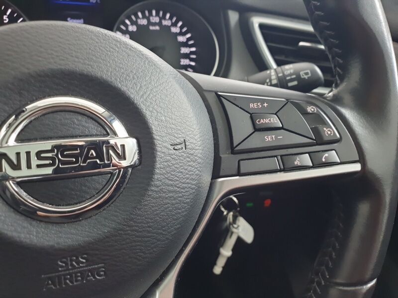 More views of Nissan QASHQAI