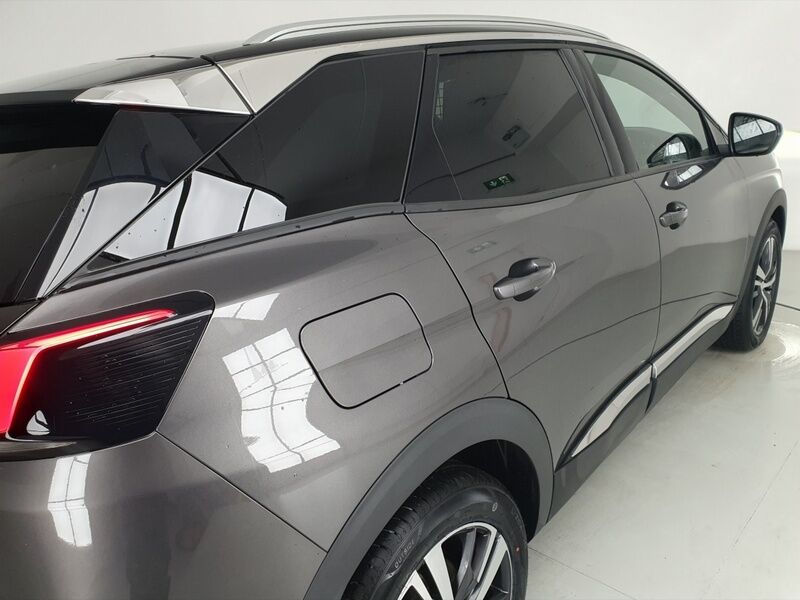 More views of Peugeot 3008