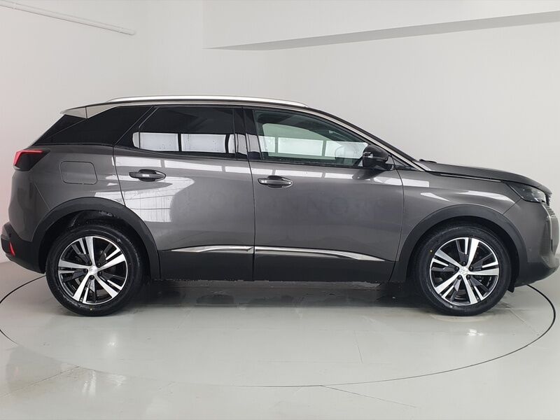 More views of Peugeot 3008