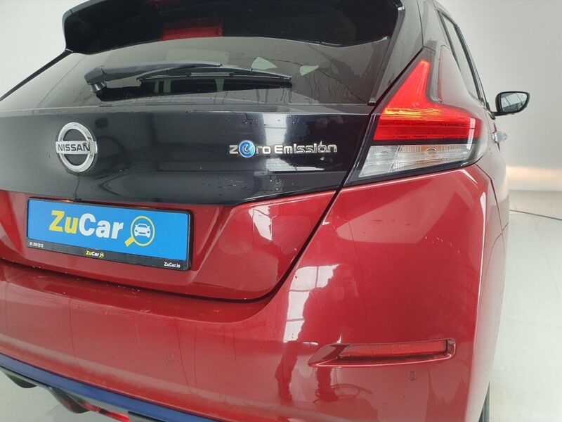 More views of Nissan Leaf