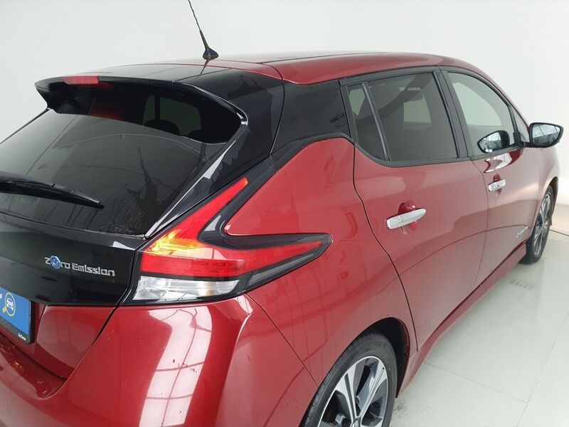 More views of Nissan Leaf