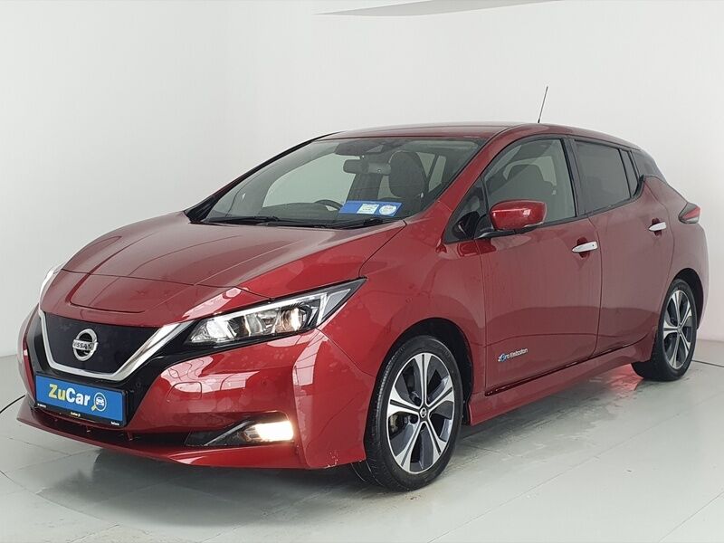 More views of Nissan Leaf