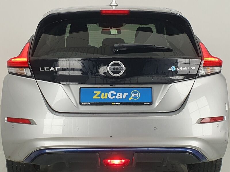 More views of Nissan Leaf