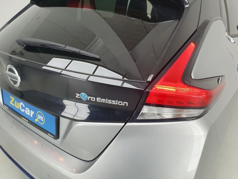 More views of Nissan Leaf