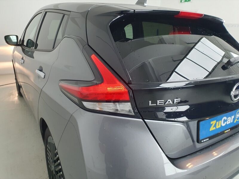 More views of Nissan Leaf