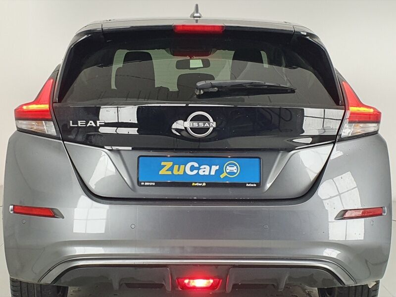 More views of Nissan Leaf