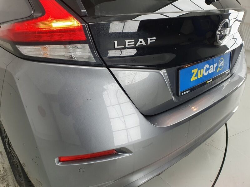 More views of Nissan Leaf