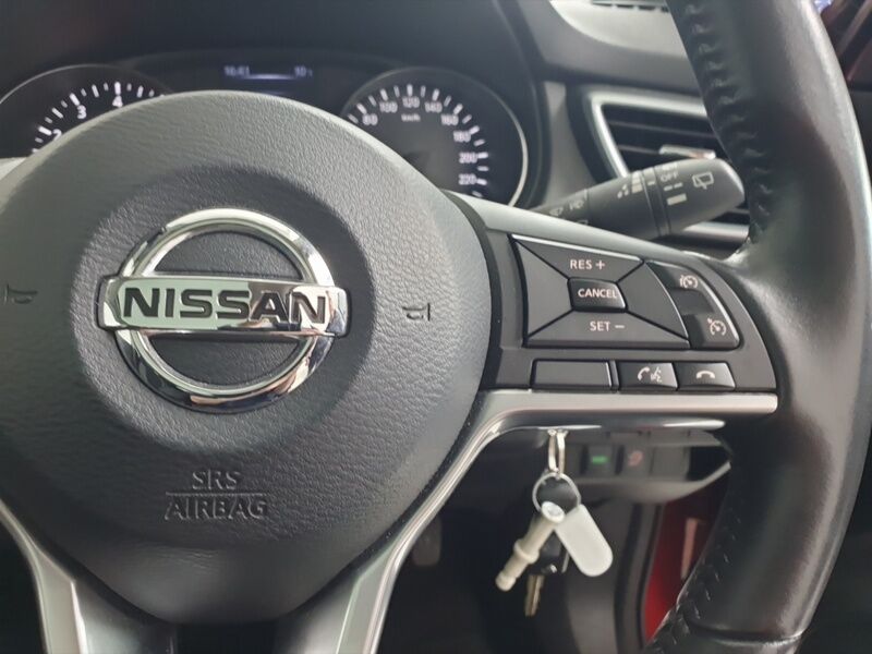 More views of Nissan QASHQAI