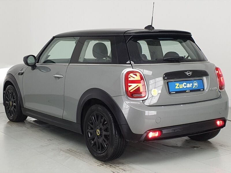 More views of MINI HATCH