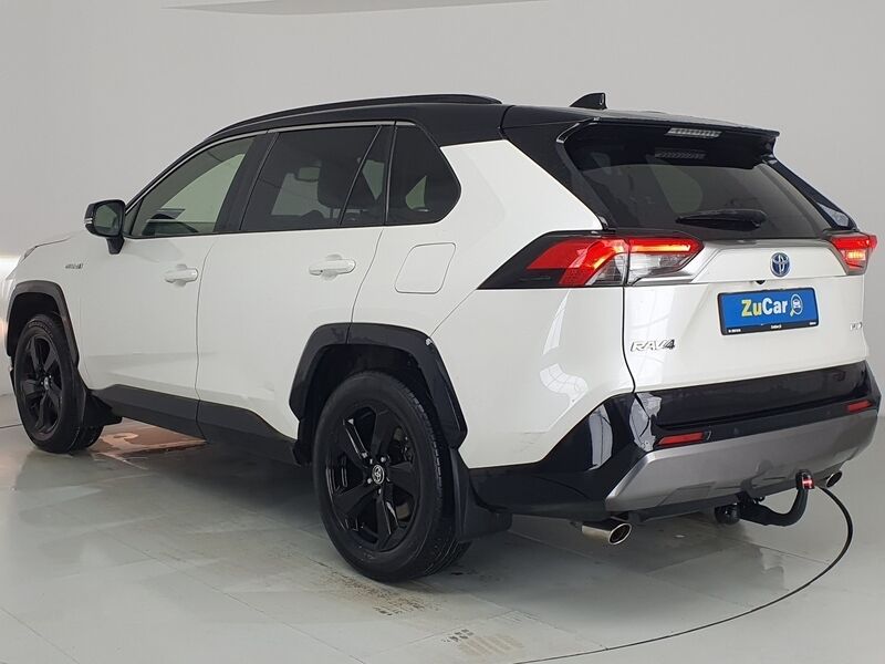 More views of Toyota Rav4