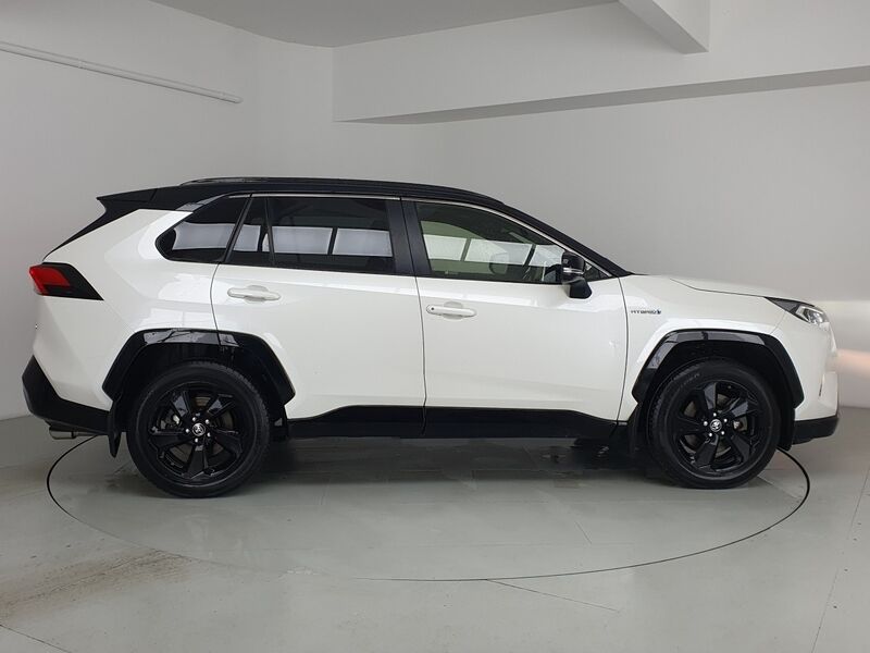 More views of Toyota Rav4