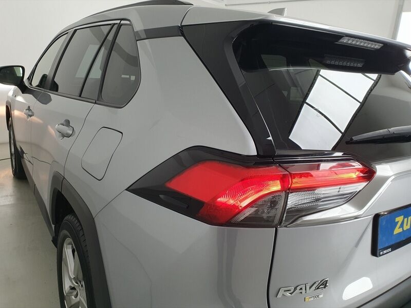 More views of Toyota Rav4