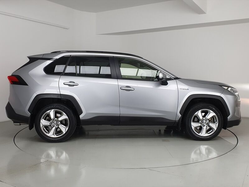 More views of Toyota Rav4