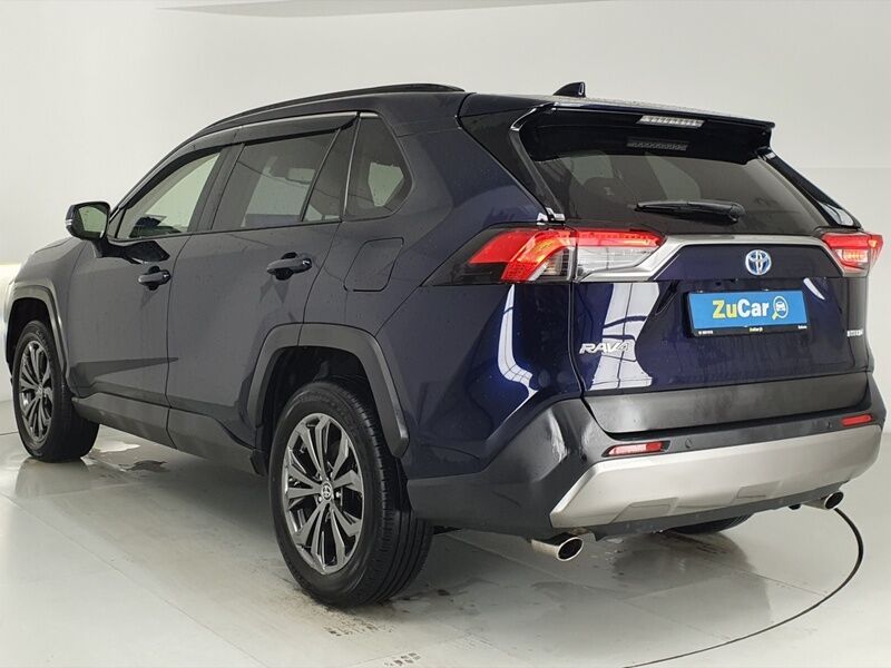 More views of Toyota Rav4