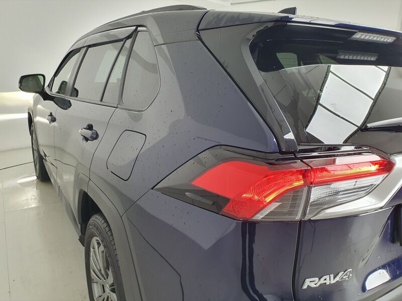 More views of Toyota Rav4