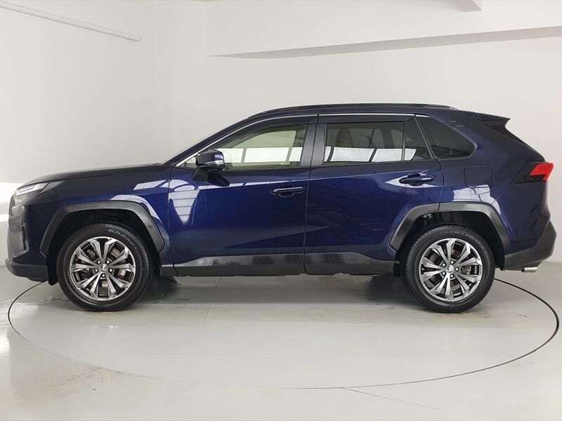 More views of Toyota Rav4