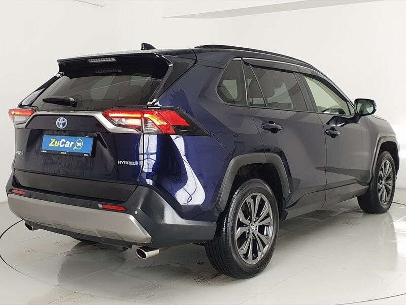 More views of Toyota Rav4