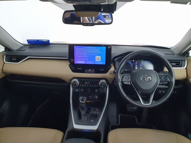 More views of Toyota Rav4