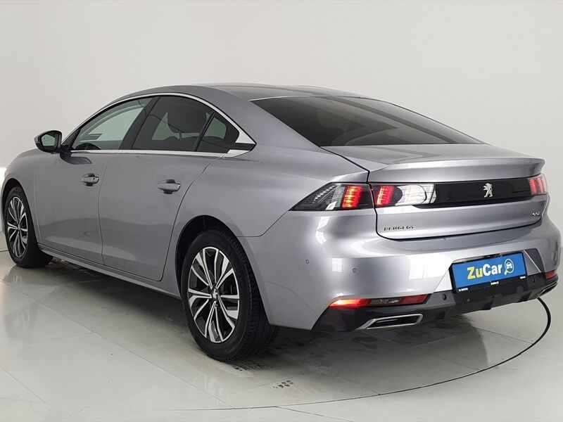 More views of Peugeot 508 