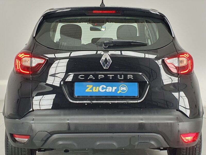 More views of Renault Captur