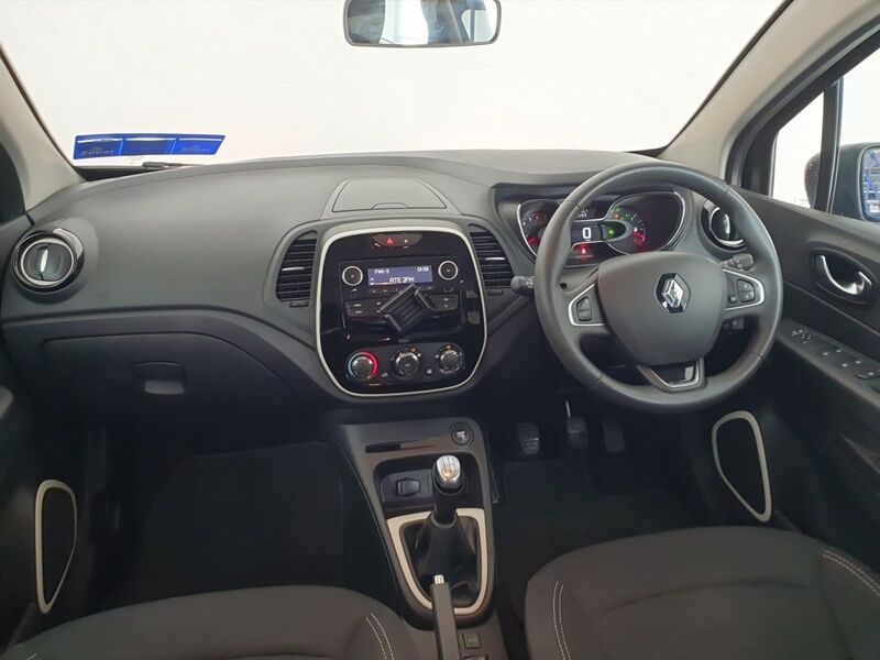 More views of Renault Captur