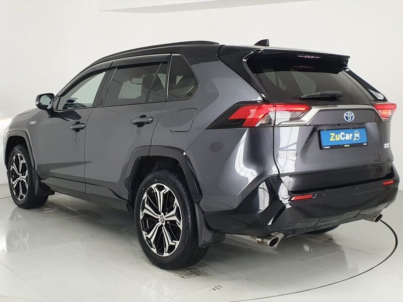 More views of Toyota Rav4