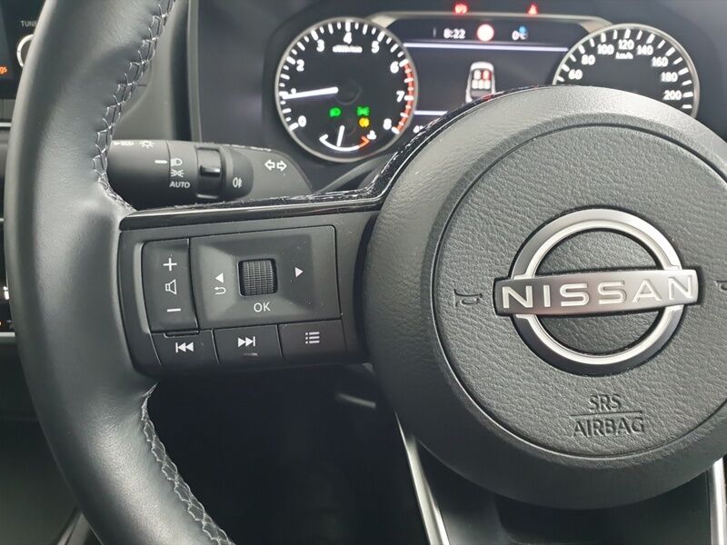 More views of Nissan QASHQAI