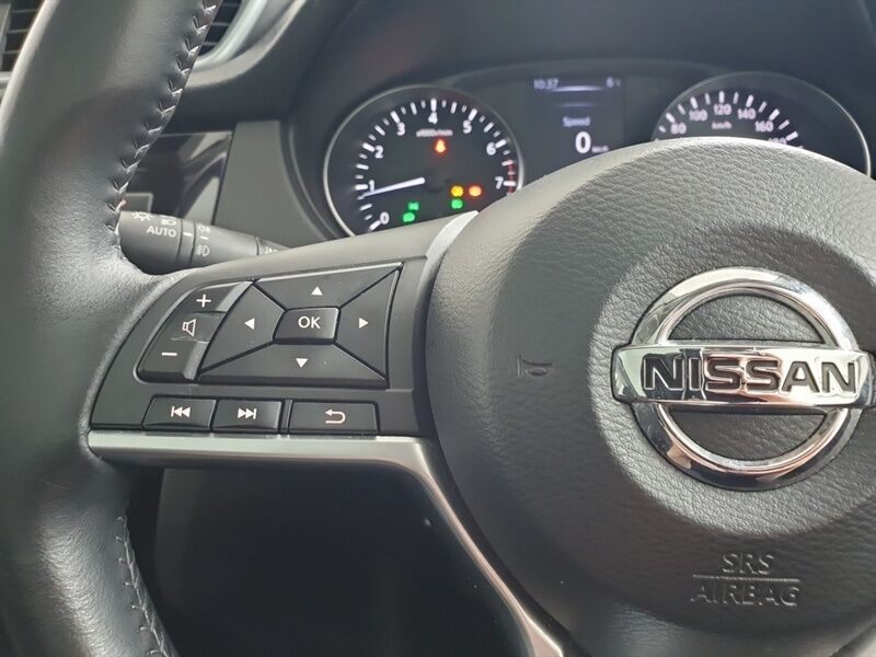 More views of Nissan QASHQAI