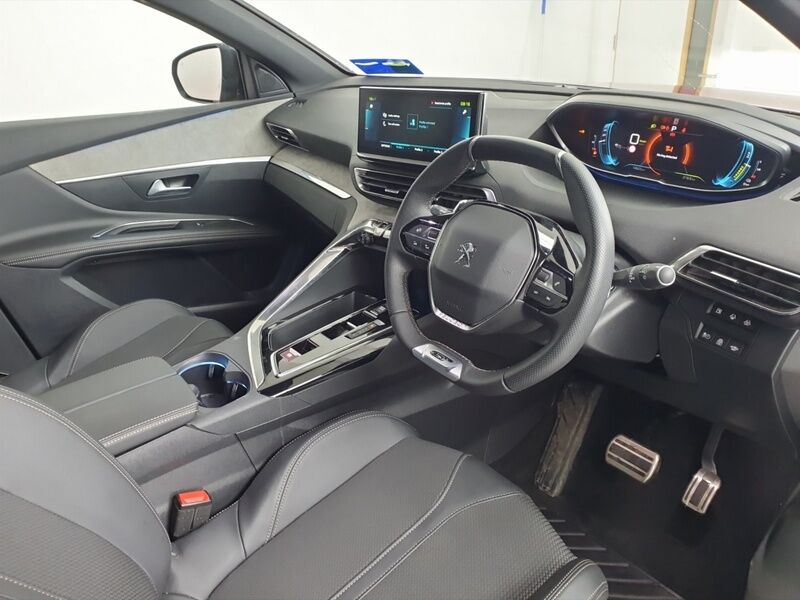 More views of Peugeot 3008