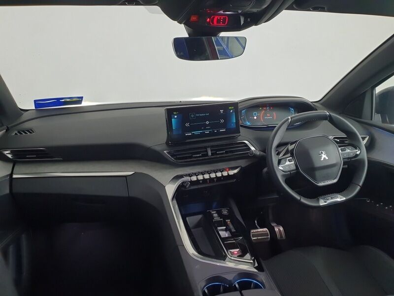 More views of Peugeot 3008