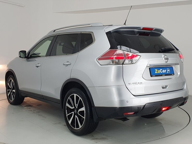 More views of Nissan X-Trail