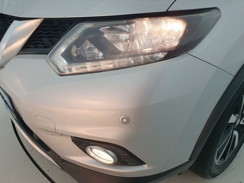 More views of Nissan X-Trail