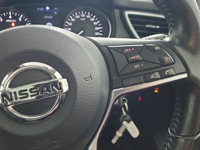 More views of Nissan QASHQAI