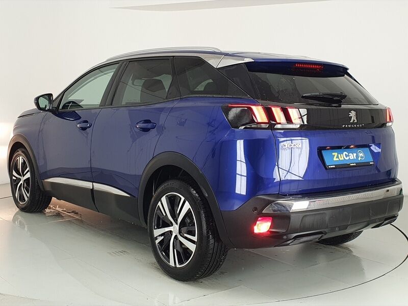 More views of Peugeot 3008