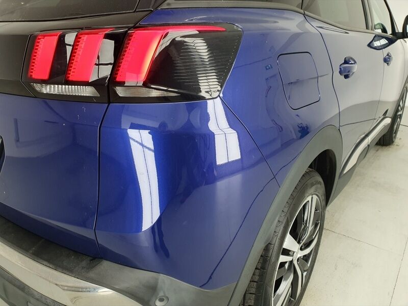 More views of Peugeot 3008