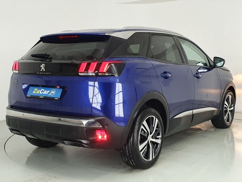 More views of Peugeot 3008